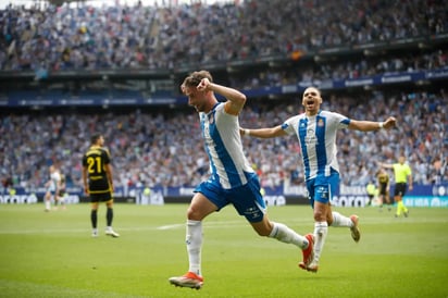 Javi Puado devuelve al Espanyol a Primera ante el Oviedo