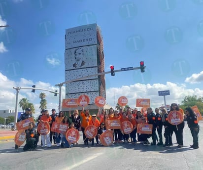 Conmemoran Día de la NO violencia contra la mujer y fomentan apoyo para agredidas