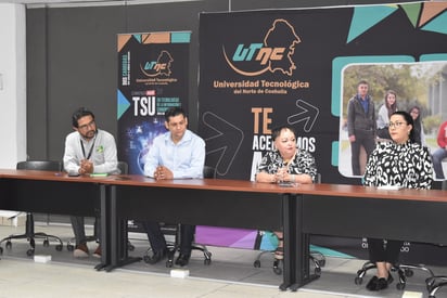 Estudiantes de la UTNC reciben capacitación sobre alta tecnología