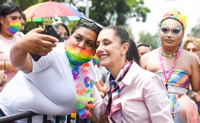 Sheinbaum y líderes de Morena reconocen conmemoración del Día del Orgullo LGBT+