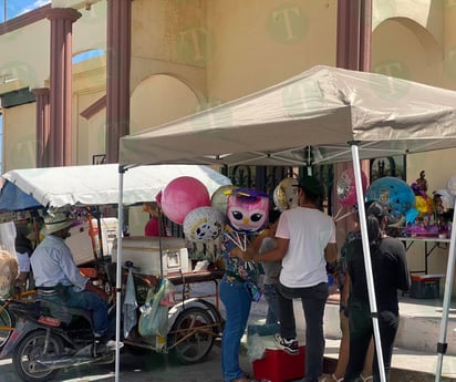 Globos son los más solicitados en las graduaciones 