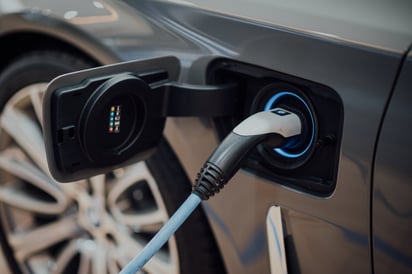 Inai ordena a CFE publicar puntos de carga para vehículos eléctricos en México