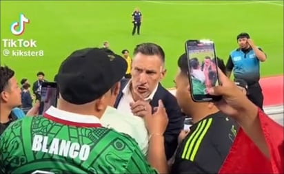 'Chaco' Giménez se encara con aficionados mexicanos