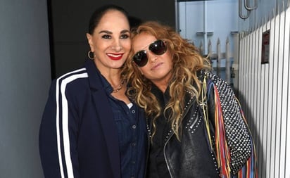 Paulina Rubio dedica conmovedor mensaje a su madre, a dos años de su muerte