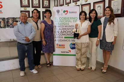 DIF Sabinas Facilita Material Didáctico para Maestros de Inglés: Durante el evento se contó con la presencia de varias personalidades destacadas