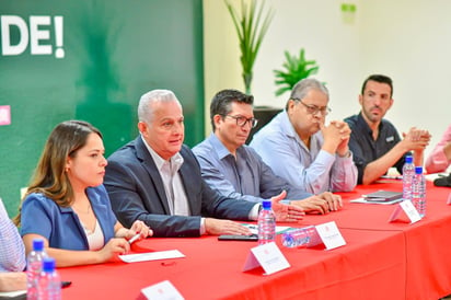 Torreón : Román Cepeda enfatizó la necesidad de ajustar la administración pública municipal ante los nuevos desafíos