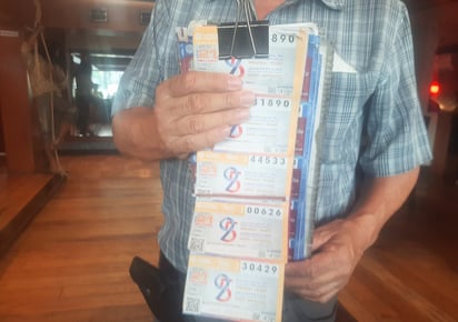 Abel García: El billetero de la suerte con 4 premios mayores de la Lotería