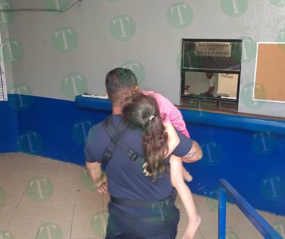 Monclova, PRONNIF: Los empleados resguardaron a la niña dentro de la tienda y de inmediato dieron aviso a las autoridades