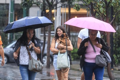 Onda tropical 8 traerá lluvias intensas y granizo a varias regiones del país