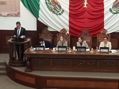 Saltillo: Jorge Arturo Valdez Flores del PVEM pide cuentas claras ante el deterioro que afecta la seguridad vial y la economía regional.