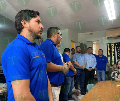 Manifestación : Los maestros se manifestaron en la jefatura escolar Monclova