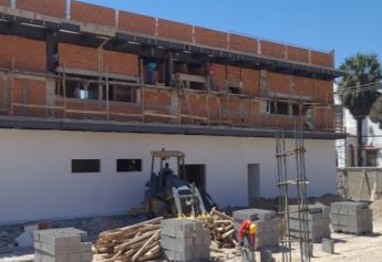 Trabajador de la obra aduanal sufre lesiones en accidente laboral