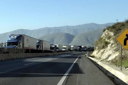 Obras lentas debido a falta de personal causan caos vial en Los Chorros