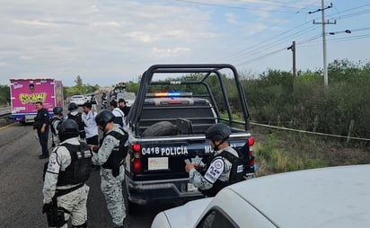 Sinaloa : Santiago \'N\' fue localizado a un costado de la carretera México-Nogales; presuntamente fue atropellado