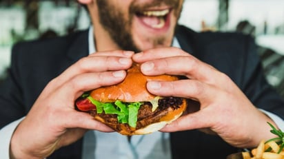 Salud : Evitar estos hábitos alimenticios puede ayudar a mantener la vesícula en buen estado