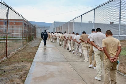 Centros Penitenciarios: Se contó con el valioso apoyo del Ejército Mexicano y la Guardia Nacional