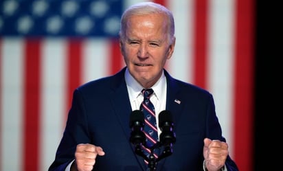 Biden continúa con 'síntomas leves' por el Covid-19, según su médico