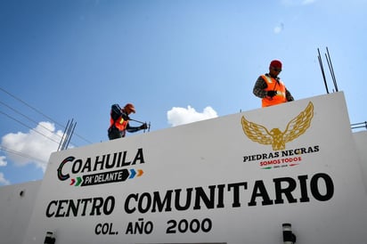 centros comunitarios : Se inició con la segunda etapa del centro de la colonia año 2000