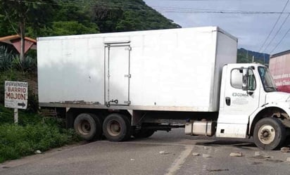 Estados: Pobladores aseguraron que han visto hombres con armas desplazarse en camionetas todo terreno. 