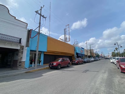 Comerciantes se niegan a cambiar fachadas por centro histórico 