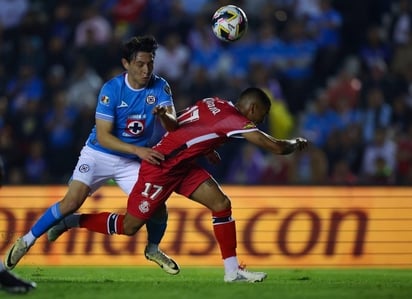 Deportes, Futbol, : Carlos Salcedo dijo adiós y en Cruz Azul han lamentado esa situación