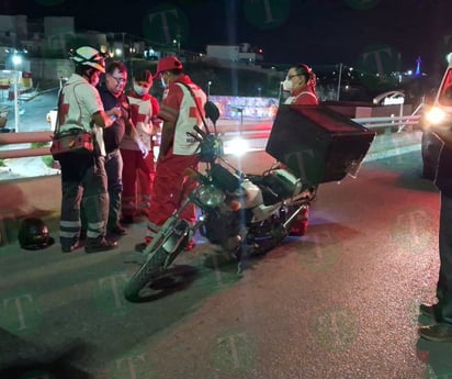 Policiaca : Presuntamente, el conductor de la camioneta intentó cambiar de carril