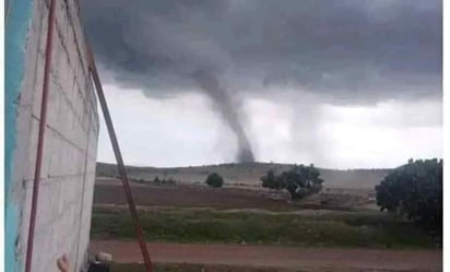 Tornado : El fenómeno climático dañó al menos cinco viviendas