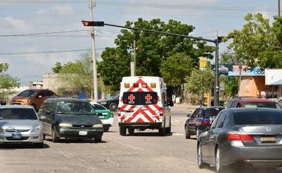 REGION: El conductor de un automóvil se había salido del camino