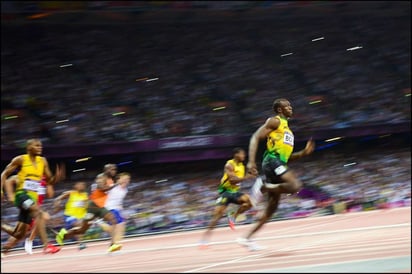 DEPORTES: Además de su dominio en los 100 metros, Bolt también dejó una marca en los 200 metros.