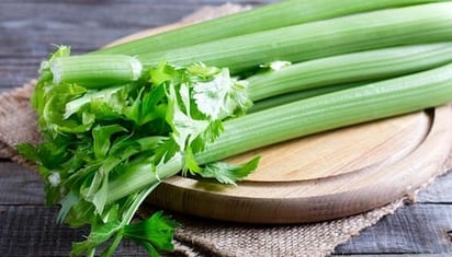 Salud : El apio es una hortaliza colmada de nutrientes.