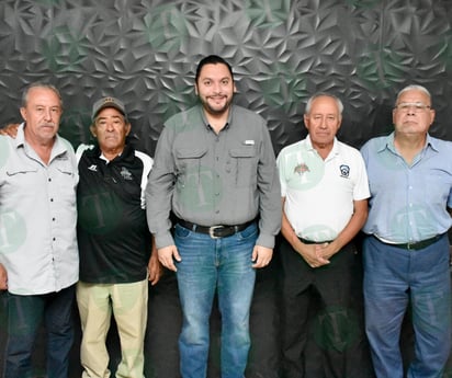 monclova: El Alcalde electo tuvo la oportunidad de ver unas entradas del juego de la selección Ribereña de Monclova