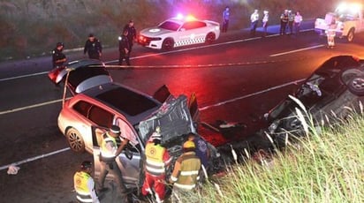 muertos: Paramédicos de la Cruz Roja, confirmaron el fallecimiento de 5 personas y atendieron a tres personas lesionadas.