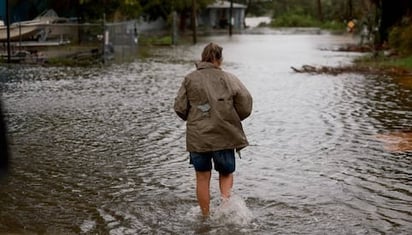 Huracanes : De acuerdo con el Centro Nacional de Huracanes de EU, Debby se mueve hacia el nornoreste a 13 kilómetros por hora 