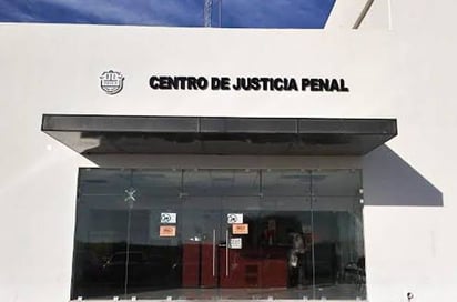 Sujeto va ante un juez por el delito de abuso sexual y de lesiones