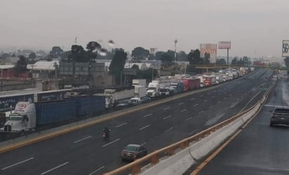 Puebla: Los ejidatarios exigen el pago de sus tierras que fueron expropiadas para la construcción de la autopista 