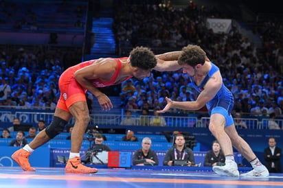 ¡Román Bravo se va de París 2024! El mexicano perdió en los octavos de final de lucha