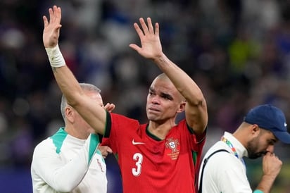 deportes: Pepe fue internacional en 141 ocasiones, convirtiéndose en el tercer jugador con más partidos en la selección portuguesa