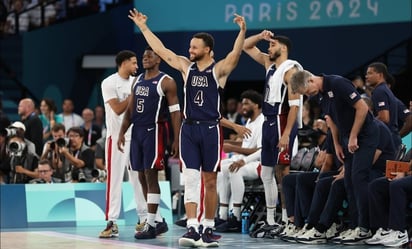 olimpiadas 2024: Curry fue la estrella en el último cuarto donde parecía que no tenía marca y realizaba lances de fantasía.