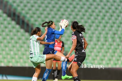 fútbol: A pesar de que las guerreras intentaron, otra vez perdieron en casa