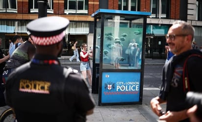 Londres: La Policía informó que estaba \'al tanto\' de los \'daños criminales\' causados a una garita en Ludgate Hill