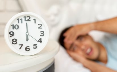 SALUD: Los investigadores concluyen que, aunque puede ser un desafío, irse a dormir antes de la 1:00 am es crucial para la salud mental