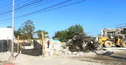 Histórico edificio en PN es demolido para construir una farmacia