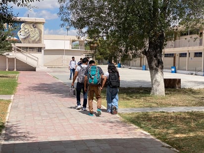 Monclova: La Universidad Autónoma de Coahuila supera expectativas de matrícula con un 95% de ocupación, admitiendo a mil 680 estudiantes