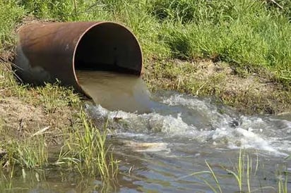 Refuerzan extracción de líquido residual y pluvial