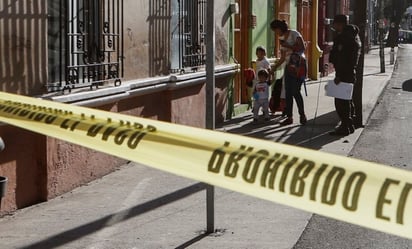 Atropellan a niño de 6 años y lo abandonan herido