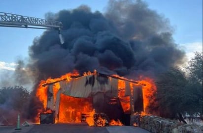 Pérdida total tras incendio en la recicladora de EP