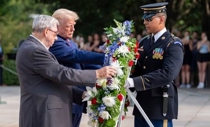 Estados Unidos : Durante la visita, asesores de Trump participaron de un incidente con una trabajadora del cementerio