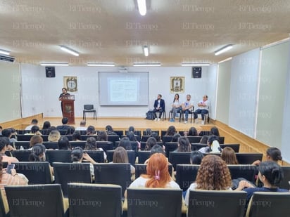 monclova: Trabajadores del Juzgado Cuarto de Distrito ofrecieron una plática a estudiantes 