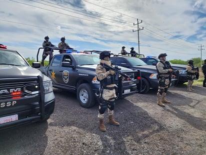 Piedras Negras : El Gobernador Manolo Jiménez destacó la vigilancia estrecha en las fronteras con Nuevo León, Zacatecas y San Luis Potosí. 