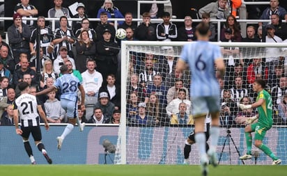 DEPORTES: Ese gol, junto con las cruciales paradas de Nick Pope en los momentos de mayor presión del Tottenham